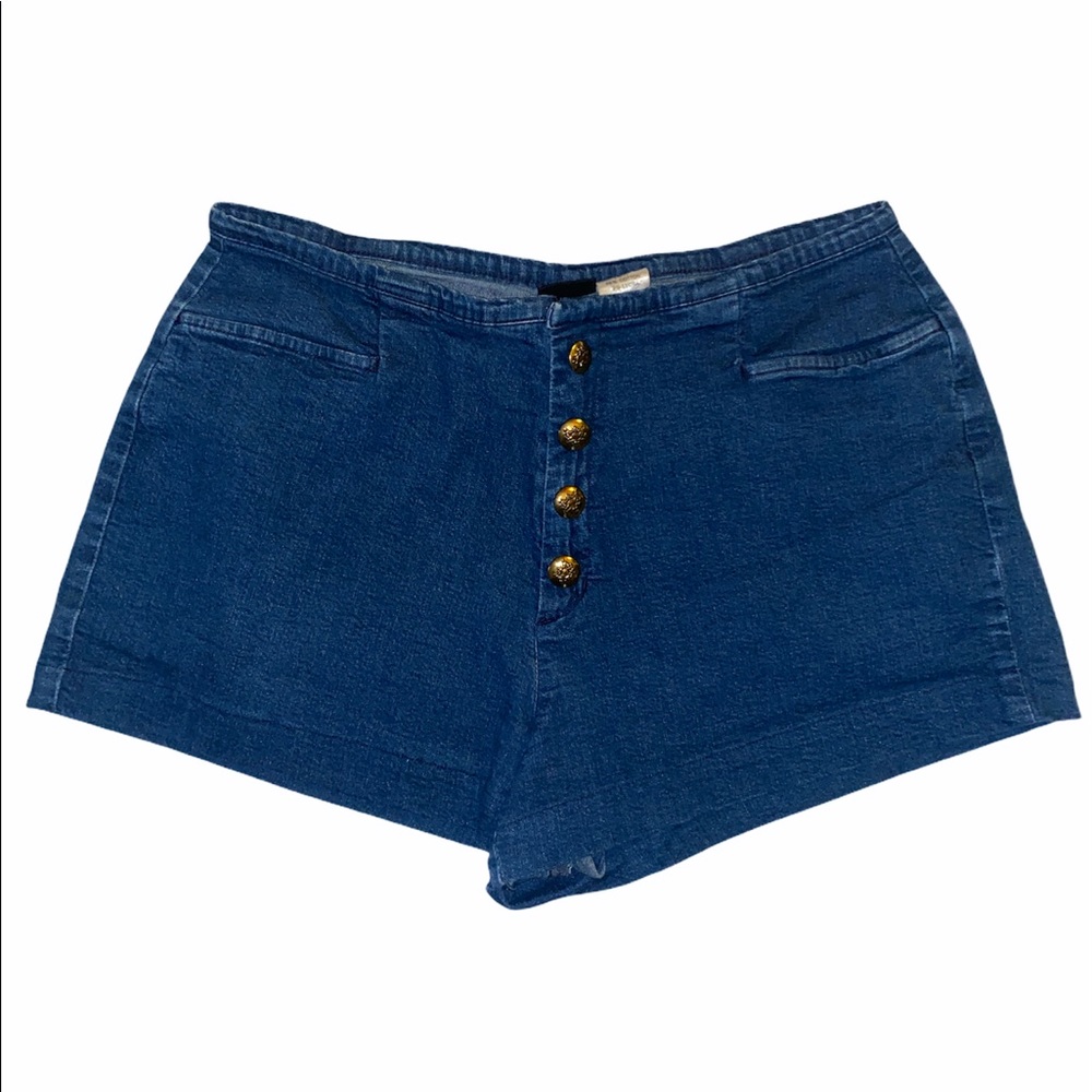⚜️High-Waisted Jean Shorts⚜️